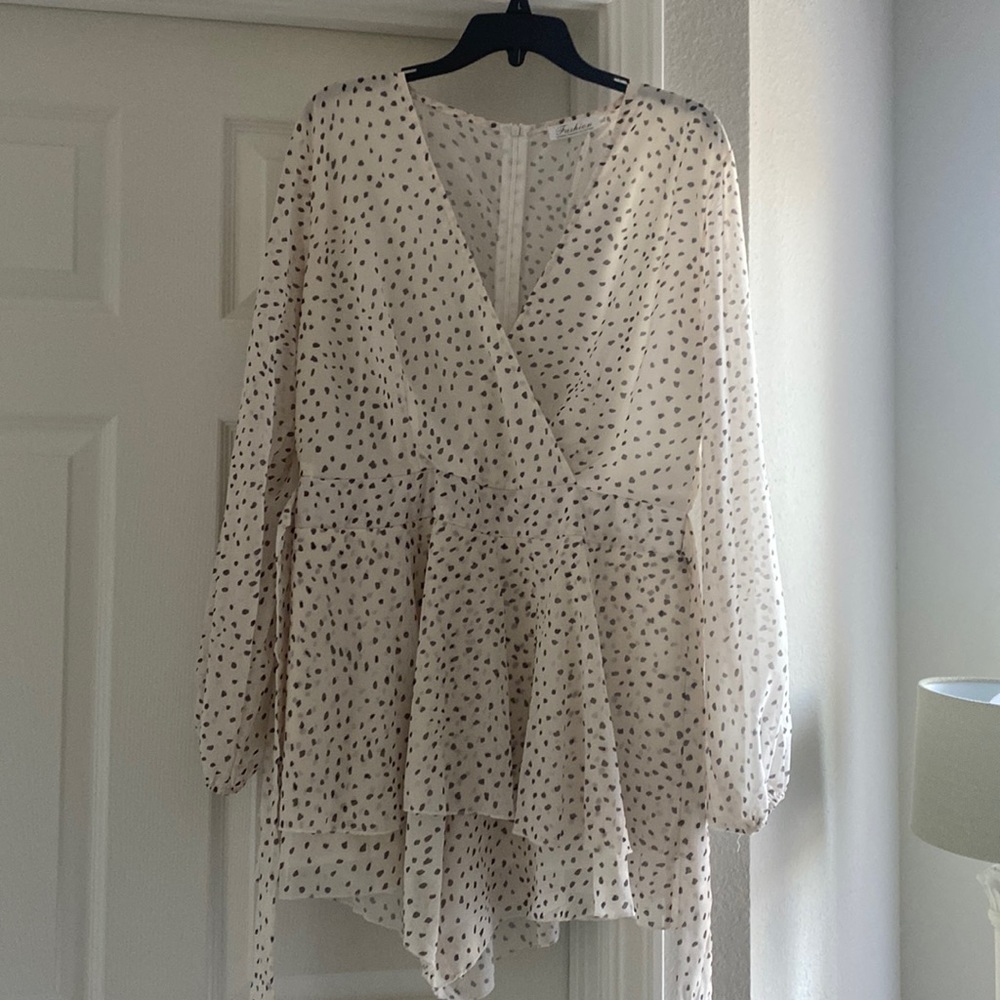 Cream and abstract polka dot long sleeve romper XL